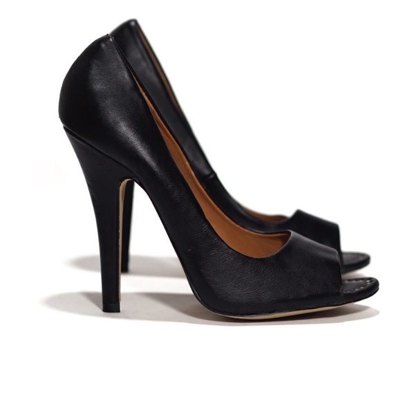 beau + ashe Shoes - Beau + Ashe | black leather peep toe heels